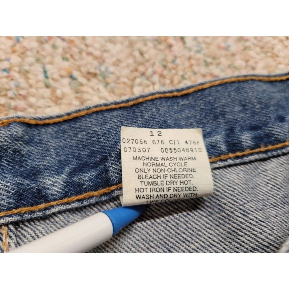 Levi's 550 Relaxed Fit Jeans Mens 38x30 Blue Vintage Denim Tapered Leg Canada